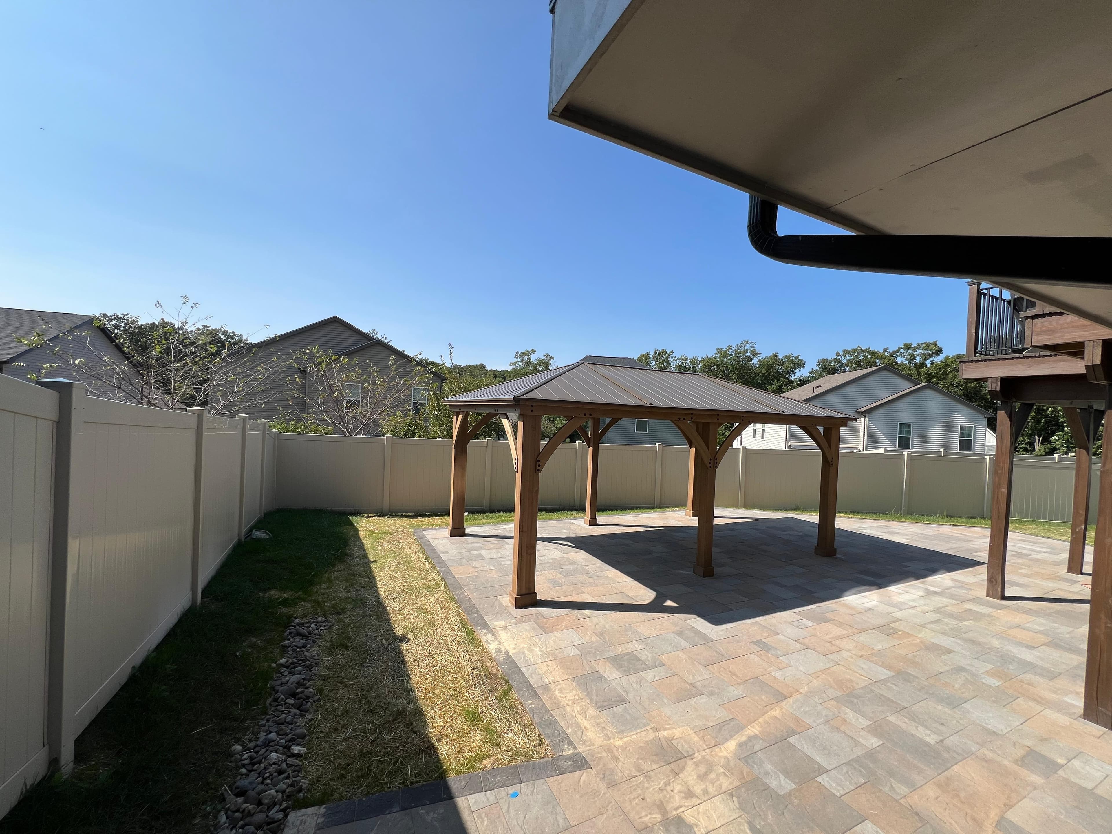 Outdoor Living & Decks